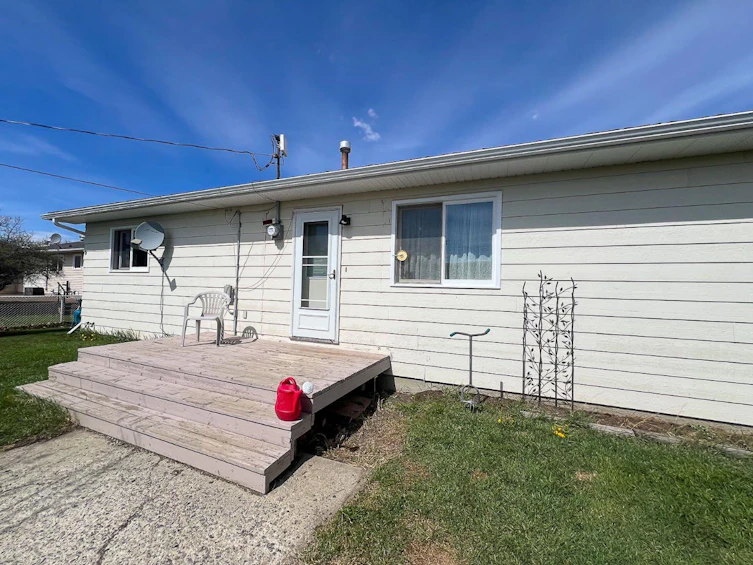 5403 Gravel Avenue, Smoky River M.D., AB, T0H 1M0 - 17