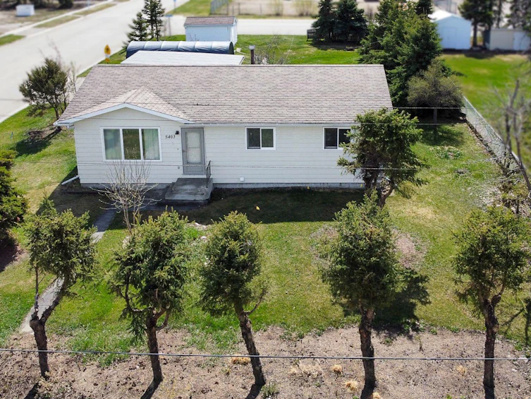 5403 Gravel Avenue, Smoky River M.D., AB, T0H 1M0