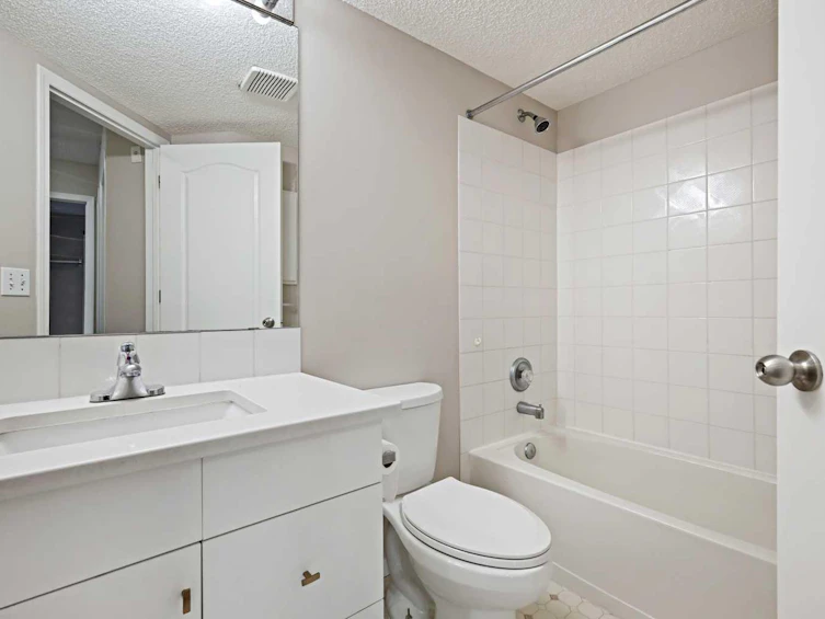 218-10 Sierra Morena Mews SW, Calgary, AB, T3H 3K7 - 22