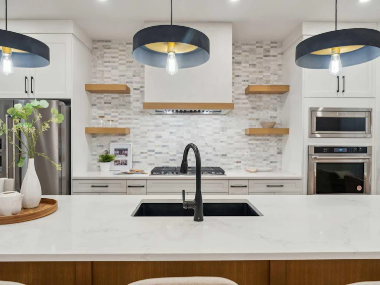 5028 20 Avenue NW, Calgary, AB, T3B 0V7 - 7