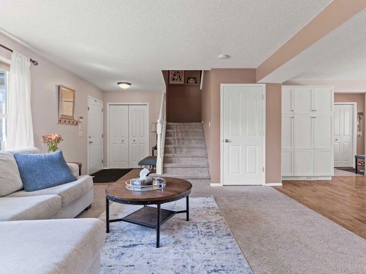 116 Prestwick Point SE, Calgary, AB, T2Z 4K7 - 9
