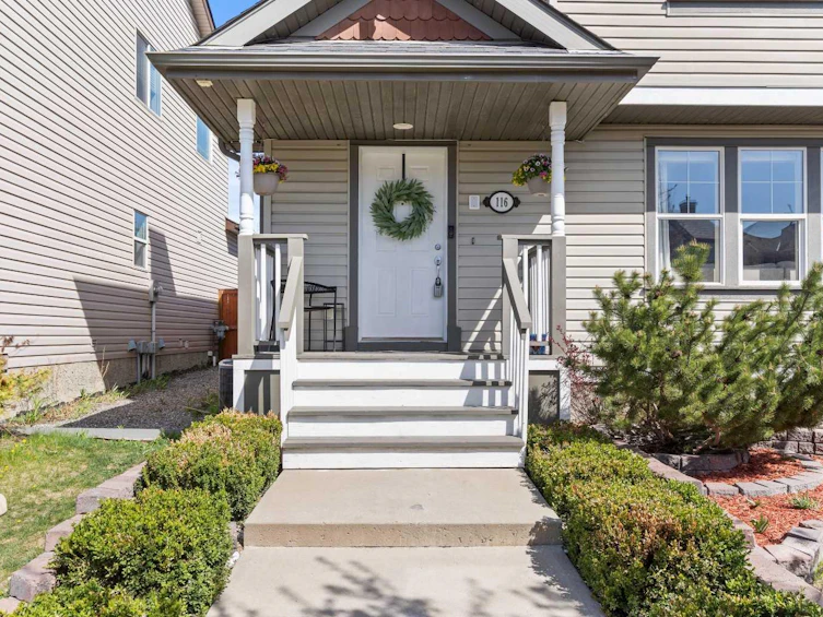 116 Prestwick Point SE, Calgary, AB, T2Z 4K7 - 2