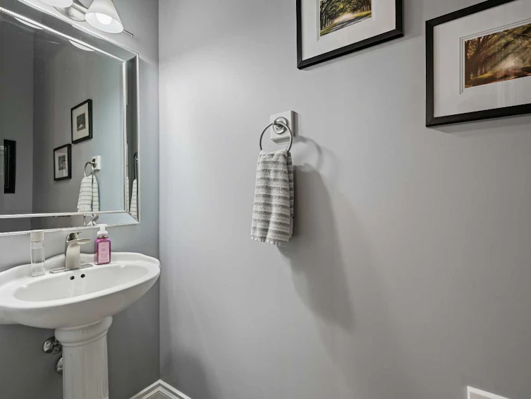 110 Discovery Ridge Boulevard SW, Calgary, AB, T3H 4Y2 - 7