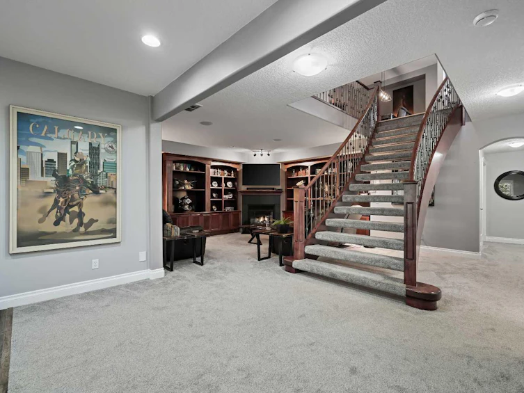 110 Discovery Ridge Boulevard SW, Calgary, AB, T3H 4Y2 - 24