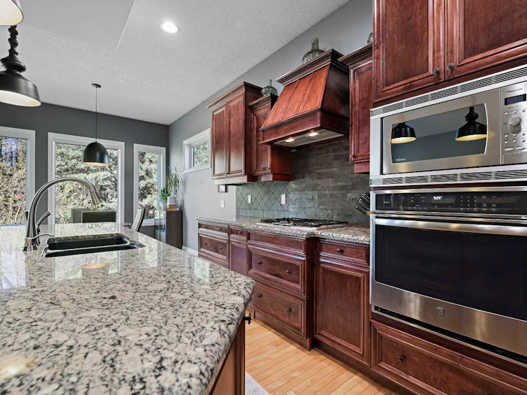 110 Discovery Ridge Boulevard SW, Calgary, AB, T3H 4Y2 - 19