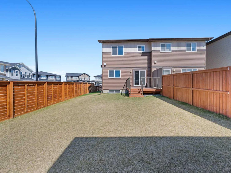 126 Carringvue Park NW, Calgary, AB, T3P 1L1 - 43