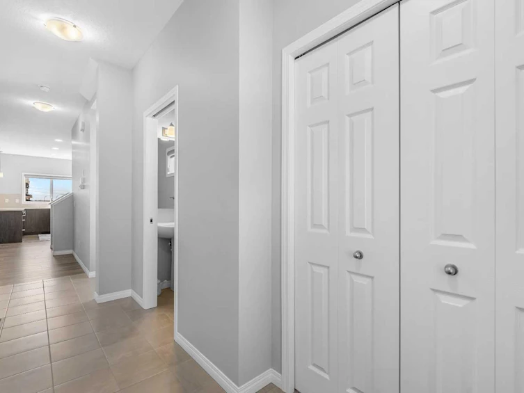 126 Carringvue Park NW, Calgary, AB, T3P 1L1 - 6