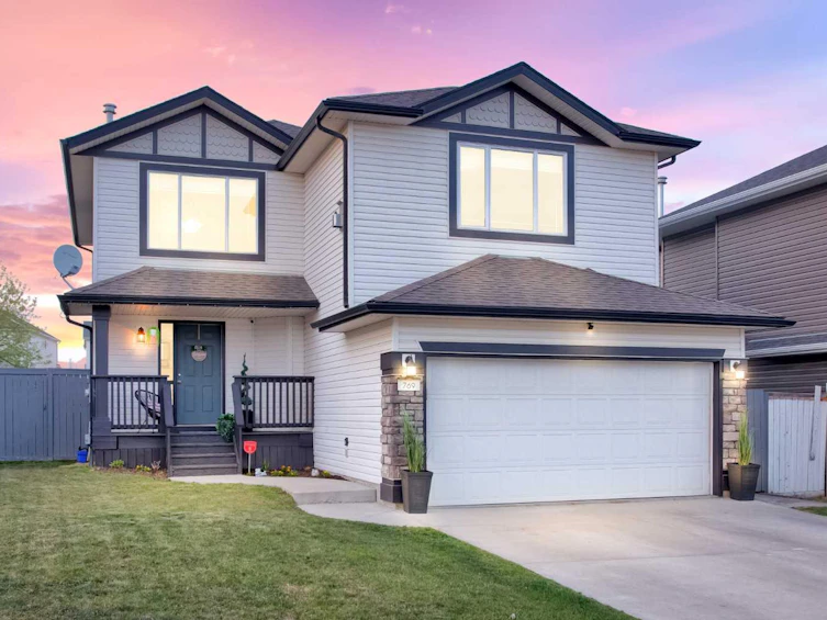769 Fairways Green NW, Airdrie, AB, T4B 3E6 - 2