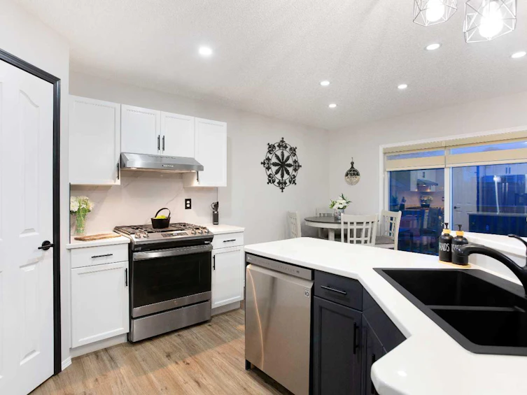 769 Fairways Green NW, Airdrie, AB, T4B 3E6 - 3
