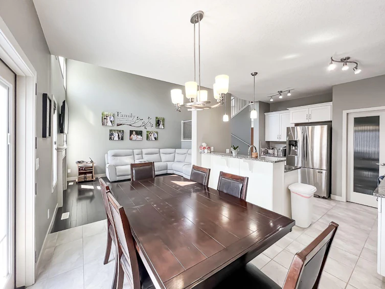 12609 107 Street, Grande Prairie, AB, T8V 2L7 - 12