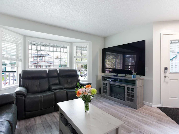 204 Mt Aberdeen Circle SE, Calgary, AB, T2Z 3H3 - 4