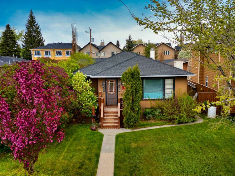 2016 20 Avenue NW, Calgary, AB, T2M 1H7 - 7