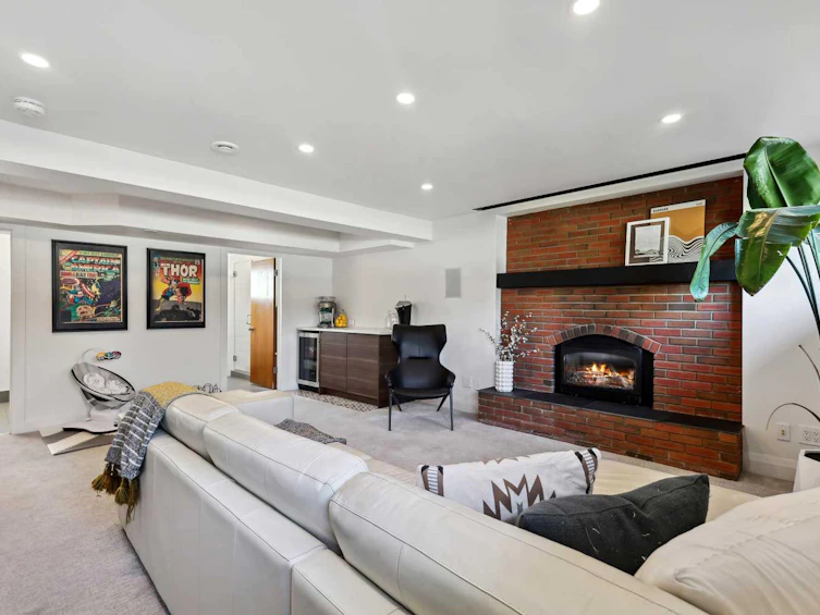 10016 2 Street SE, Calgary, AB, T2J 0W4 - 28
