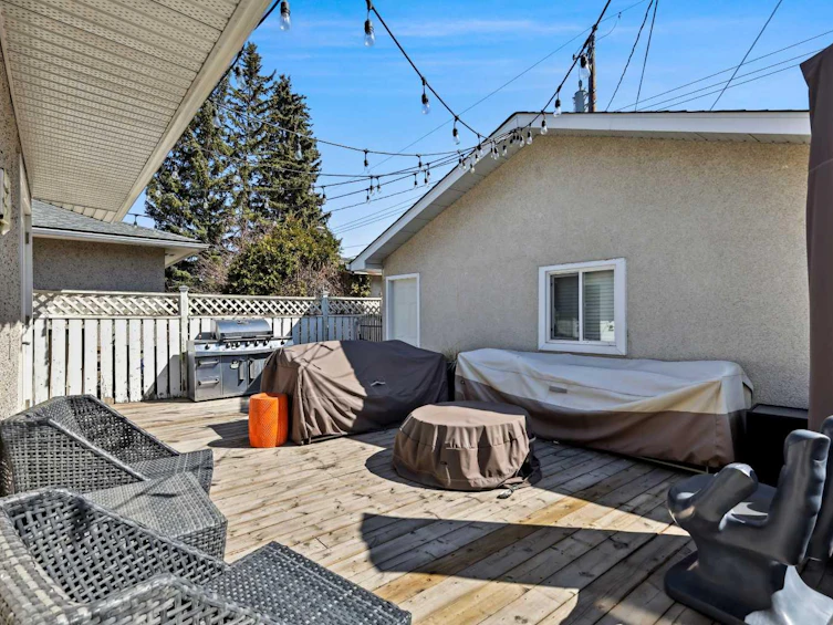 10016 2 Street SE, Calgary, AB, T2J 0W4 - 34