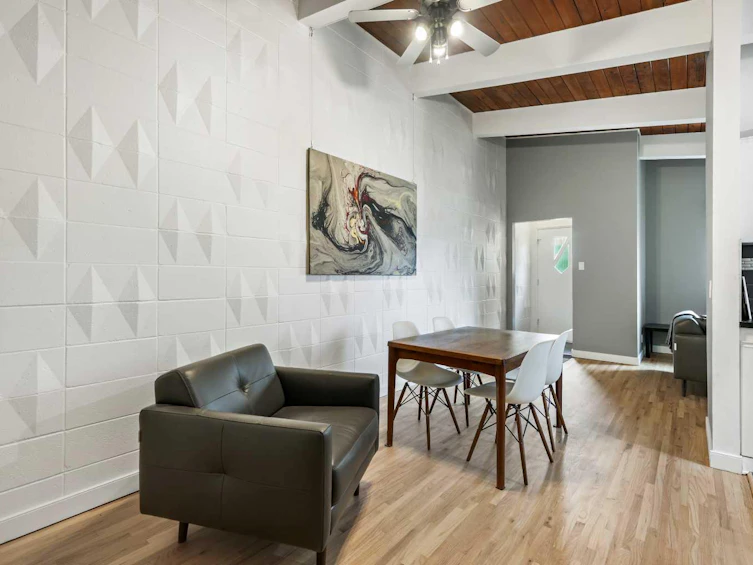 2840 39 Street SW, Calgary, AB, T2E 3G7 - 5