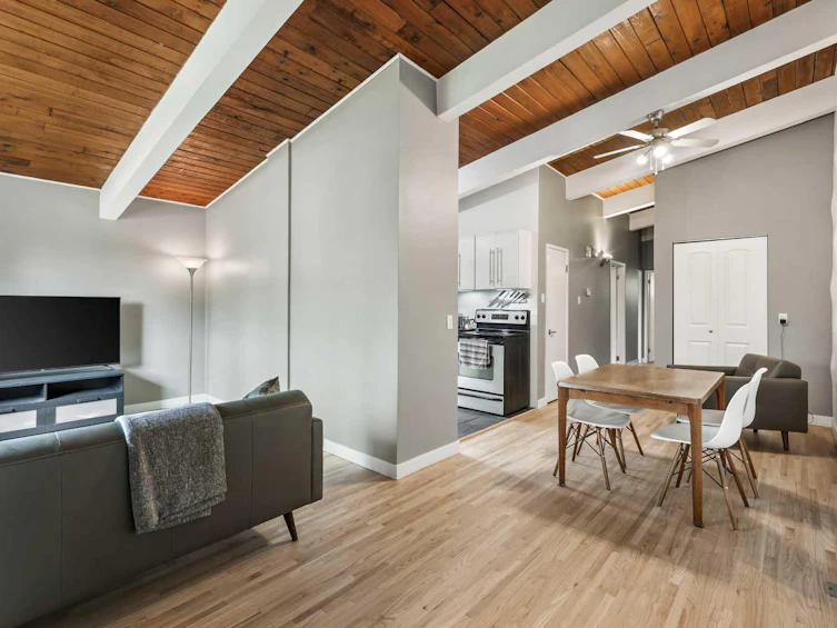 2840 39 Street SW, Calgary, AB, T2E 3G7 - 7