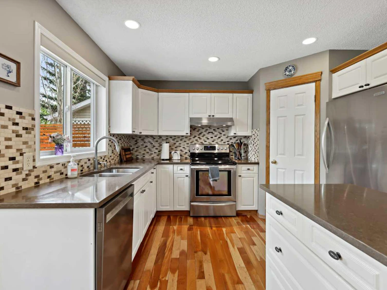 35 Sierra Nevada Close SW, Calgary, AB, T3H 3H5 - 13