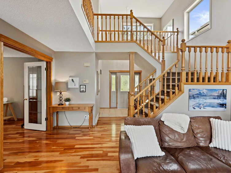 35 Sierra Nevada Close SW, Calgary, AB, T3H 3H5 - 6