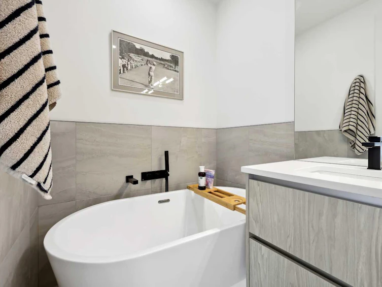 2502 15 Street SW, Calgary, AB, T2T 3Z5 - 24