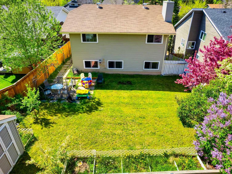 56 Strathclair Place SW, Calgary, AB, T3H 1H1 - 25