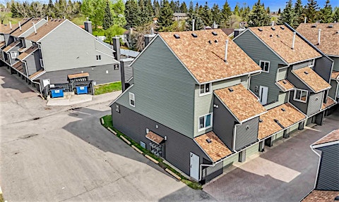 120-36 Glamis Green SW, Calgary, AB, T3E 6V1