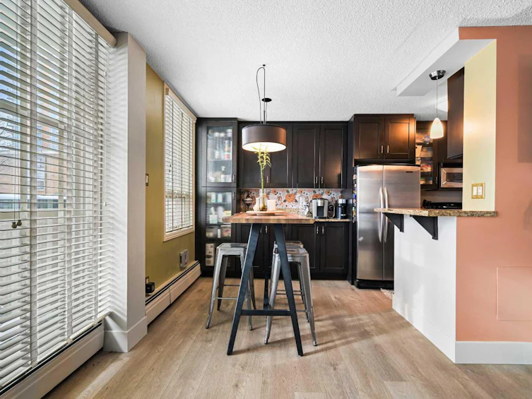102-733 14 Avenue SW, Calgary, AB, T2R 0N3 - 12
