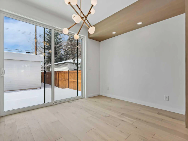 433 10 Street NE, Calgary, AB, T2E 4M5 - 13