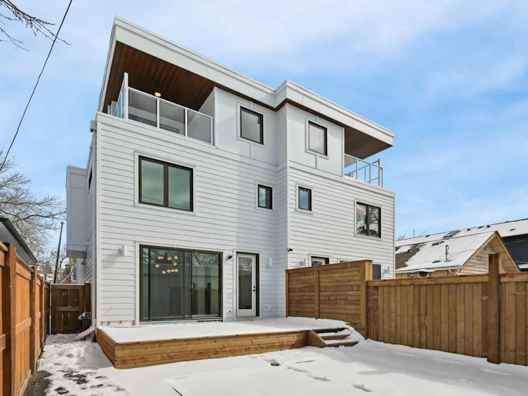 433 10 Street NE, Calgary, AB, T2E 4M5 - 40