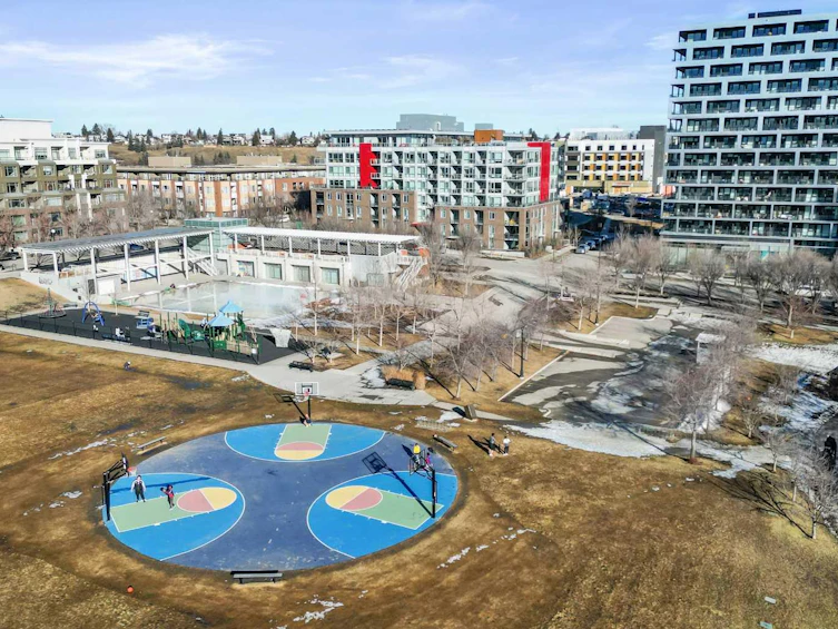 433 10 Street NE, Calgary, AB, T2E 4M5 - 48