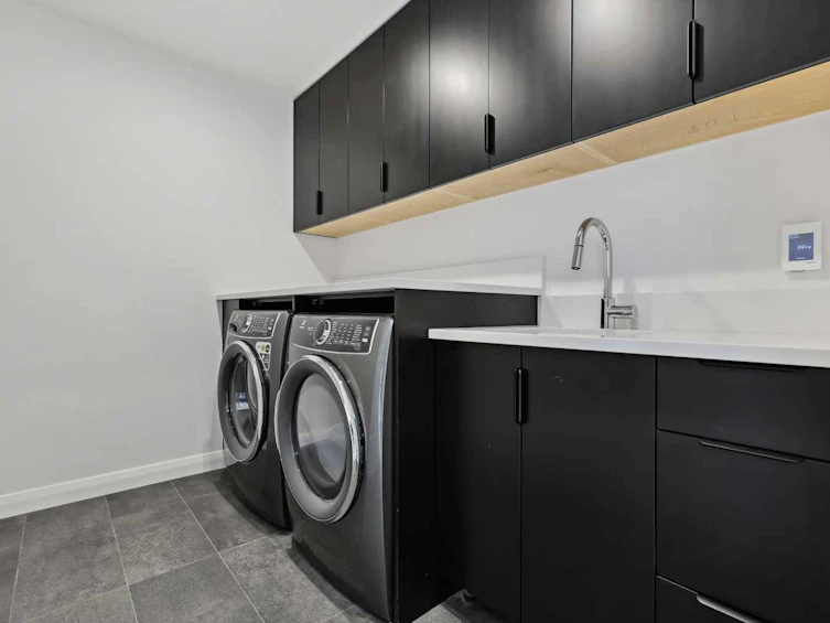 433 10 Street NE, Calgary, AB, T2E 4M5 - 21