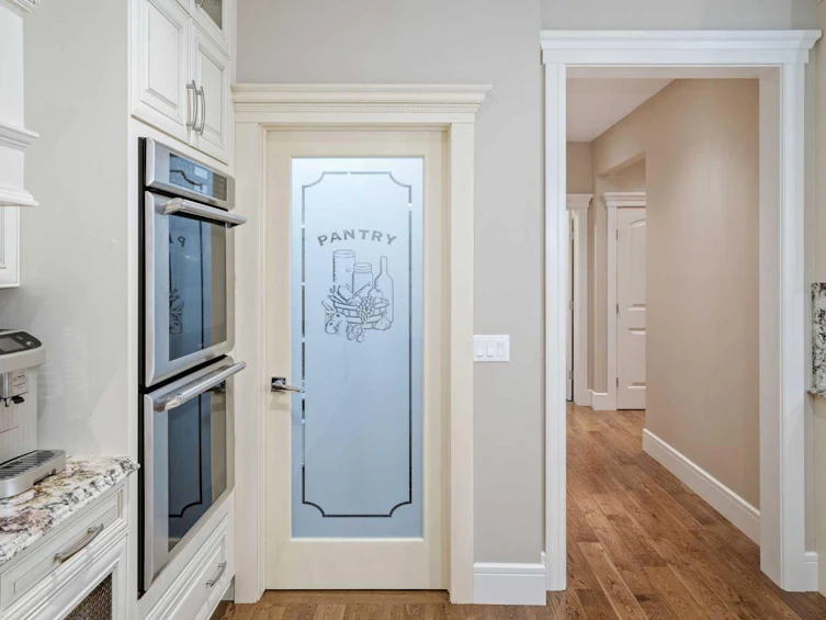11 Westland Manor SW, Calgary, AB, T3H 0W2 - 8
