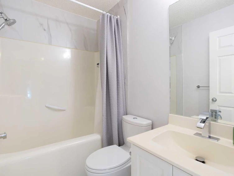 31-39 Strathlea Common SW, Calgary, AB, T3H 5P8 - 30