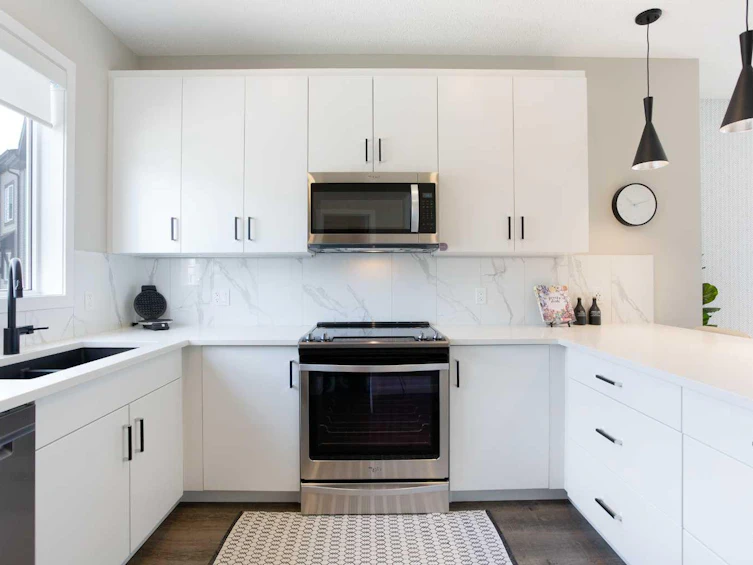 896 Belmont Drive SW, Calgary, AB, T2X 0C6 - 4