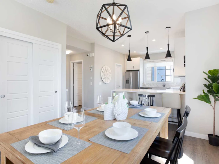 896 Belmont Drive SW, Calgary, AB, T2X 0C6 - 8