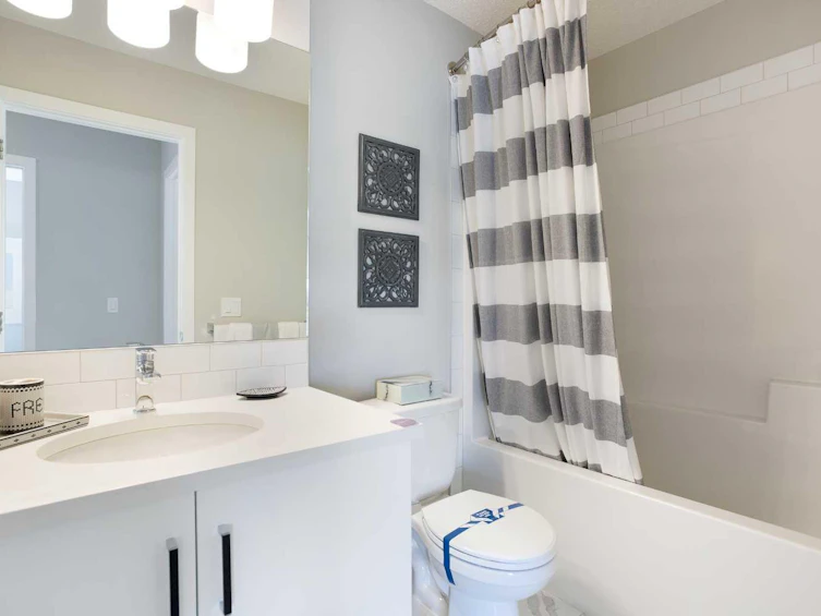 896 Belmont Drive SW, Calgary, AB, T2X 0C6 - 24