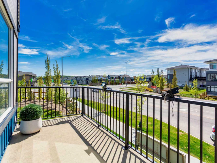 896 Belmont Drive SW, Calgary, AB, T2X 0C6 - 25