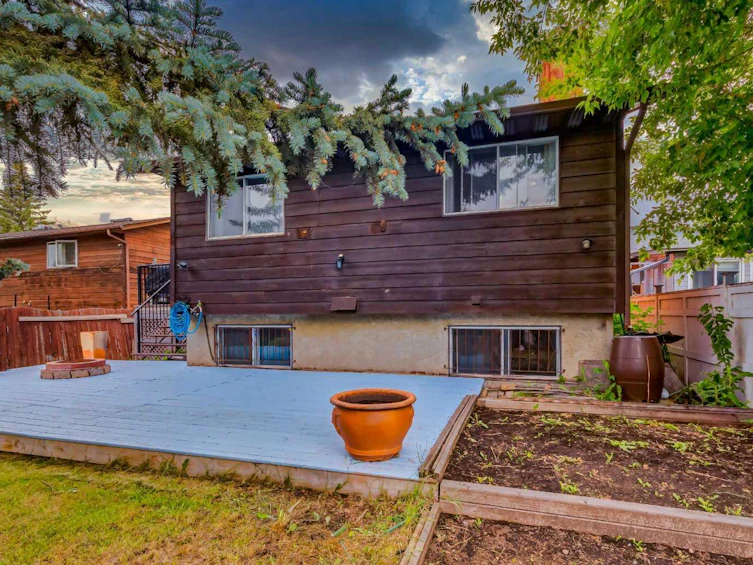 91 Castleridge Crescent NE, Calgary, AB, T3J 1N6 - 23