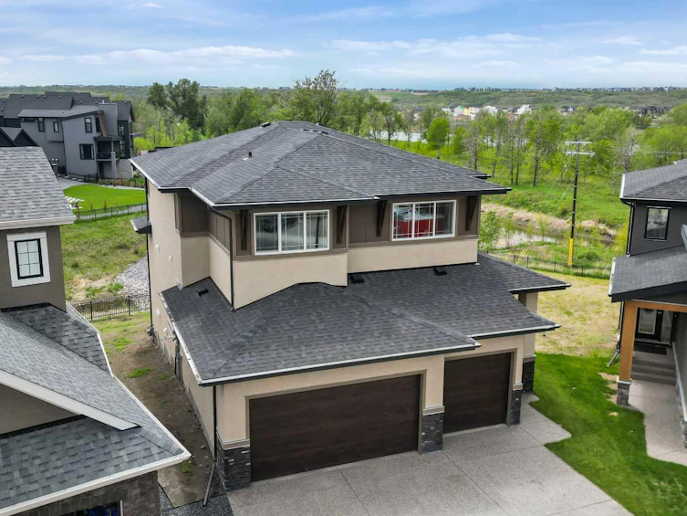 133 Cranbrook Grove SE, Calgary, AB, T3M 3L5