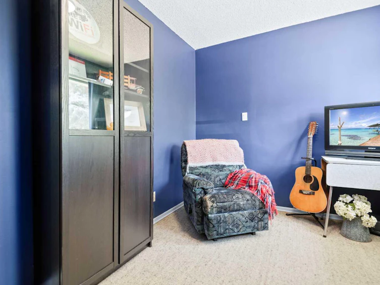 20-36006 Highway 2 Service Road Sb, Red Deer County, AB, T4G 0G6 - 36
