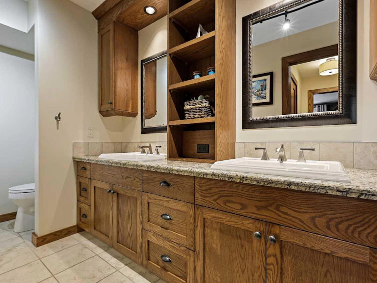 13 Coulee Park SW, Calgary, AB, T3H 5J5 - 32