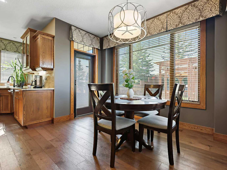 13 Coulee Park SW, Calgary, AB, T3H 5J5 - 12