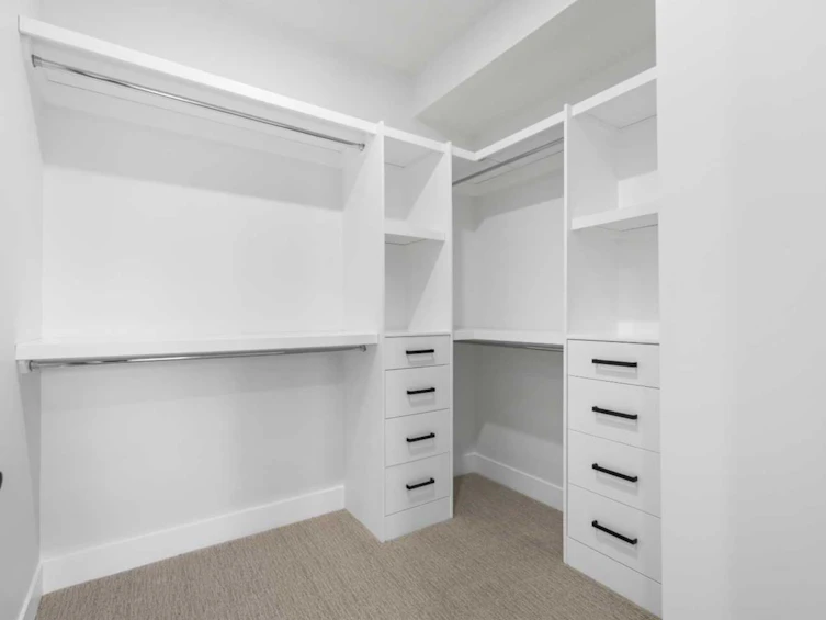 109 Hartford Road NW, Calgary, AB, T2K 2A7 - 21