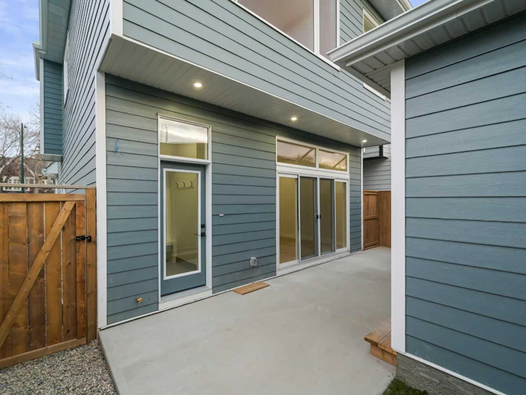 109 Hartford Road NW, Calgary, AB, T2K 2A7 - 32