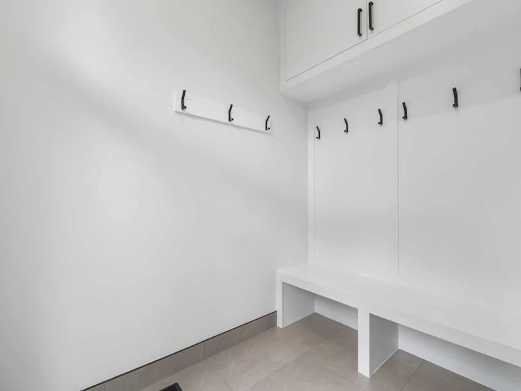 109 Hartford Road NW, Calgary, AB, T2K 2A7 - 13