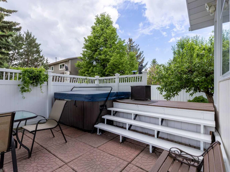 14 Mt Brazeau Road W, Lethbridge, AB, T1K 6L6 - 44