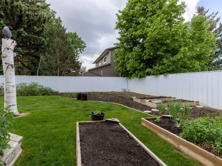 14 Mt Brazeau Road W, Lethbridge, AB, T1K 6L6 - 40