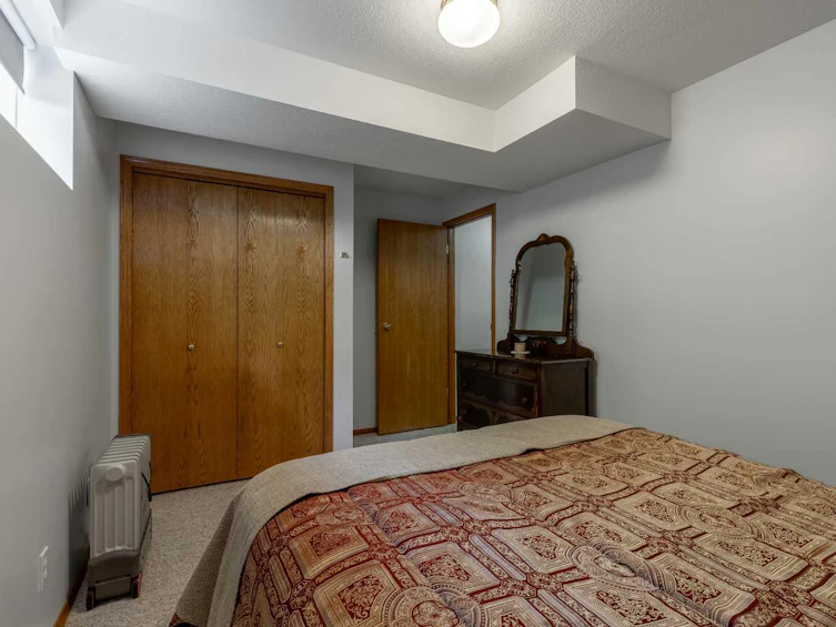 14 Mt Brazeau Road W, Lethbridge, AB, T1K 6L6 - 32