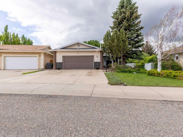 14 Mt Brazeau Road W, Lethbridge, AB, T1K 6L6 - 2