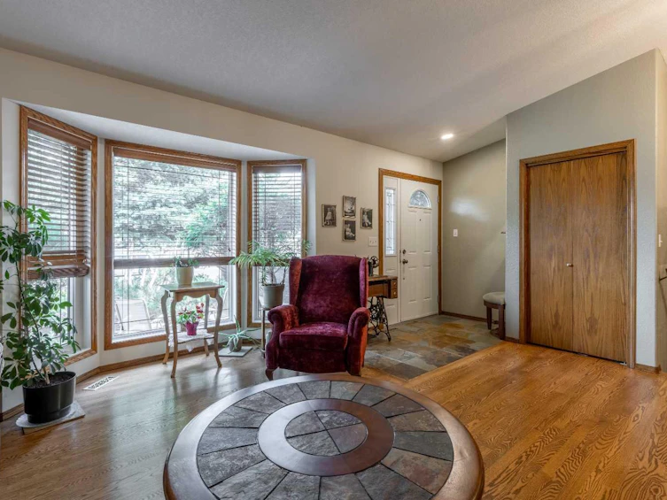 14 Mt Brazeau Road W, Lethbridge, AB, T1K 6L6 - 6