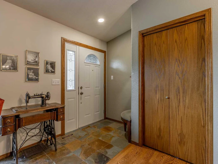 14 Mt Brazeau Road W, Lethbridge, AB, T1K 6L6 - 4